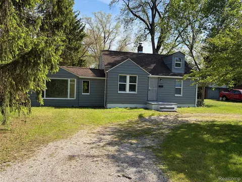 19025 Melrose Ave, Southfield, MI 48075