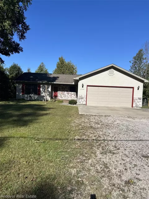 2790 W Cedar Lake Rd, Greenbush, MI 48738