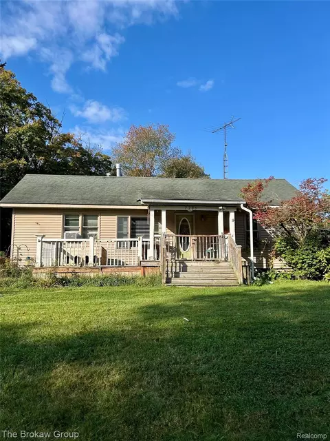 7203 Rodgers St, Genesee, MI 48437