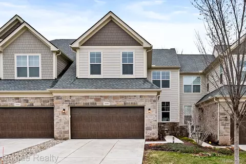 3090 N Spurway Dr, Ann Arbor, MI 48105