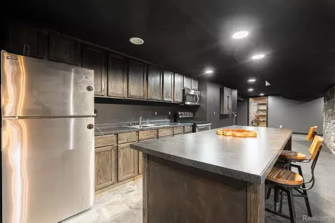 Kitchen - 6803 Napoleon Rd, Leoni, MI 49201 photo 9 of 9