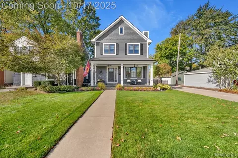 818 Longfellow Ave, Royal Oak, MI 48067