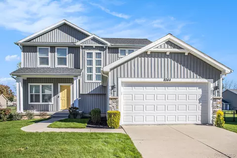 8544 Jacaranda Dr, Windsor, MI 48821
