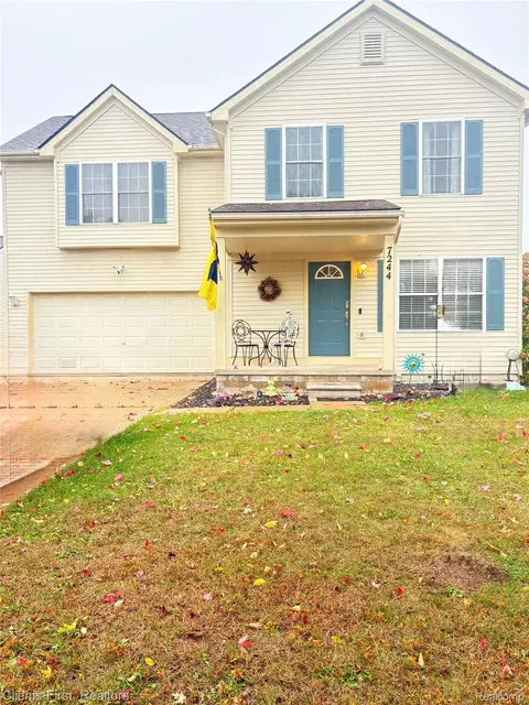 7244 Maplelawn Dr, Ypsilanti, MI 48197