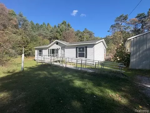 7844 S Beech Ave, Newaygo, MI 49337