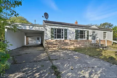 1329 Huron St, Flint, MI 48507