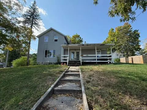 126 S Lincoln St, Stanton, MI 48888