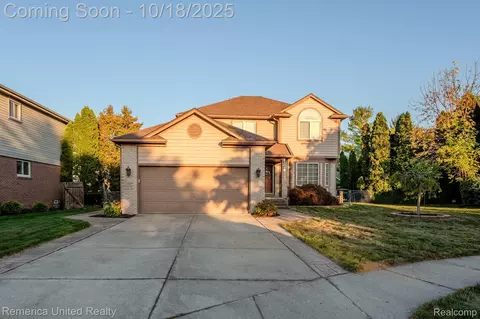 33681 Elmira Ct, Livonia, MI 48150