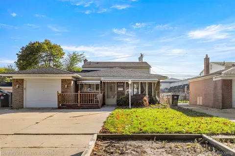 8319 Ziegler St, Taylor, MI 48180