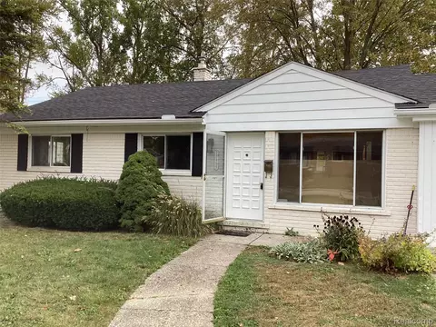 28464 Stuart Ave, Southfield, MI 48076