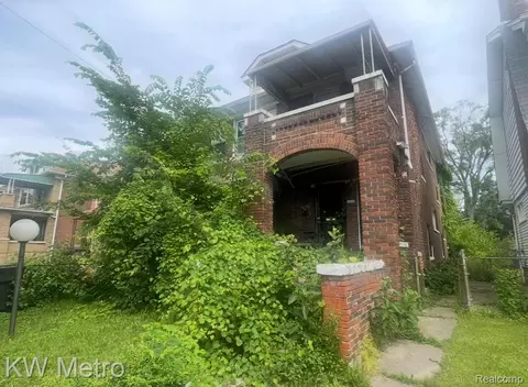 2936 W Grand St, Detroit, MI 48238