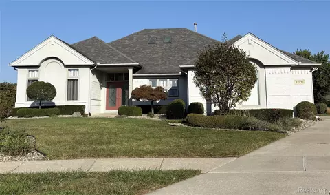 52271 Buckskin Dr, Macomb, MI 48042 photo 1