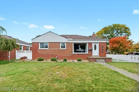 3236 S Margarette Ct, Trenton, MI 48183