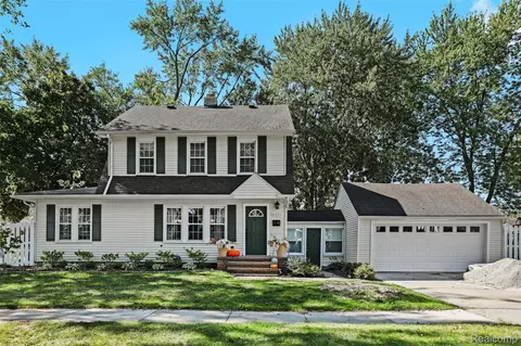 4325 Olivia Ave, Royal Oak, MI 48073