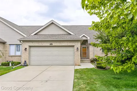 288 Edington Cir, Canton, MI 48187