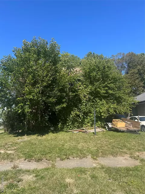 2302 Mallery St, Flint, MI 48504