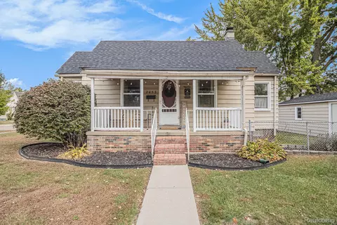 2453 Homeplace St, Dearborn, MI 48124