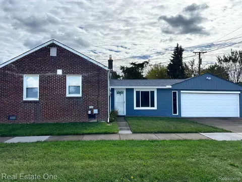 14620 Trenton Rd, Southgate, MI 48195