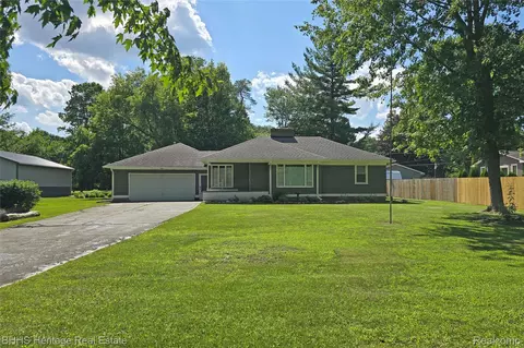 11269 N Jennings Rd, Clio, MI 48420