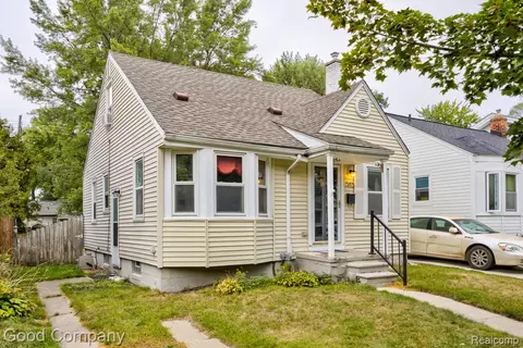 545 E Maplehurst St, Ferndale, MI 48220