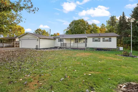 17655 Lohr Rd, Sumpter, MI 48111