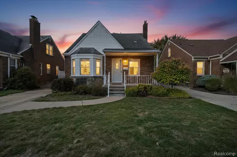 7510 Balfour Ave, Allen Park, MI 48101