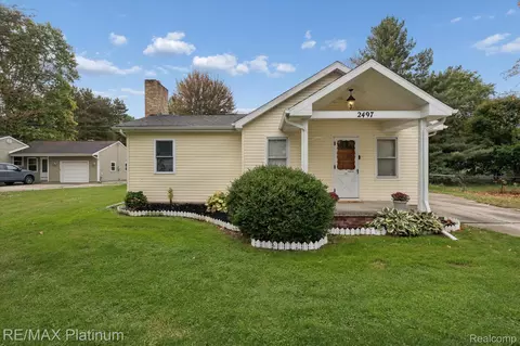 2497 Wayburn Ave, Mount Morris, MI 48458