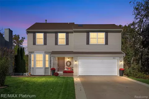 1815 Andover Blvd, Howell, MI 48843