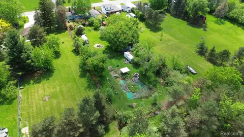 View/Area - 8107 E Bristol Rd, Davison, MI 48423 photo 1 of 2