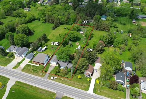 View/Area - 8107 E Bristol Rd, Davison, MI 48423 photo 2 of 2