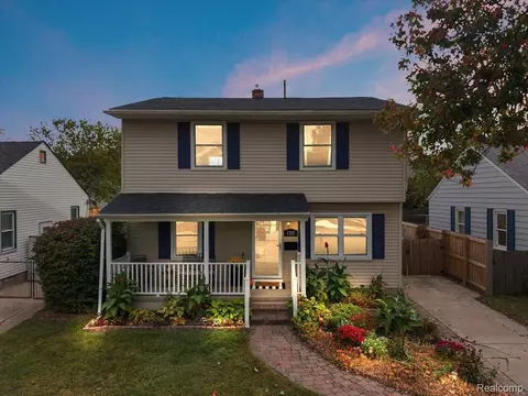 1315 Mclean Ave, Royal Oak, MI 48067