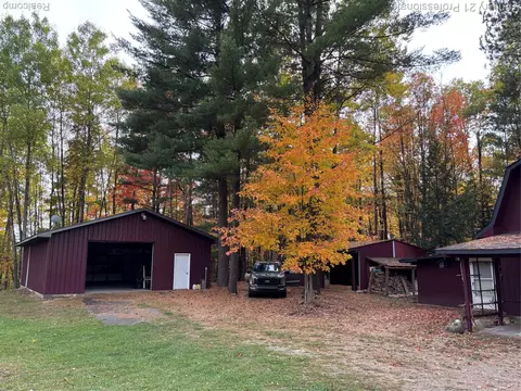 Exterior - 780 Wiltse Rd, Lupton, MI 48635 photo 2 of 6