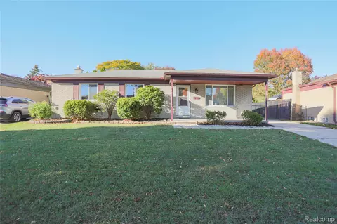 14941 Loyola Dr, Sterling Heights, MI 48313