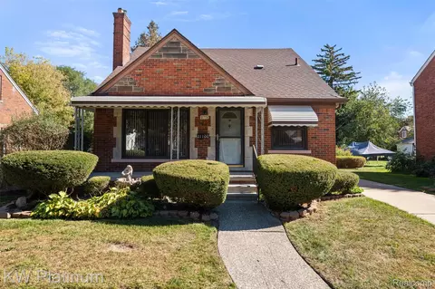 21106 Curie Ave, Warren, MI 48091