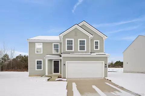 4241 Cedar Ln, Grand Blanc, MI 48439