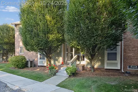 745 Randolph St #223, Northville, MI 48167