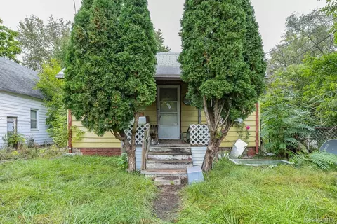 1445 Maryland Ave, Flint, MI 48506