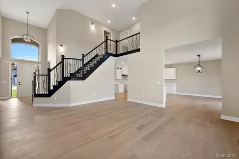 Living - 23947 Sawgrass Dr, Macomb, MI 48042 photo 3 of 8