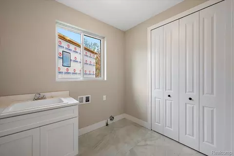 Other - 23947 Sawgrass Dr, Macomb, MI 48042 photo 10 of 24