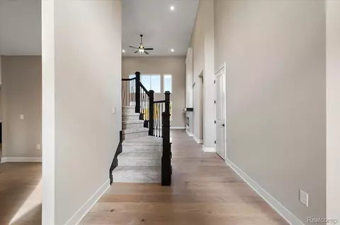 Entry Way - 23947 Sawgrass Dr, Macomb, MI 48042 photo 2 of 7