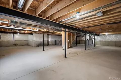Other - 23947 Sawgrass Dr, Macomb, MI 48042 photo 16 of 24