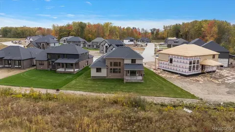 View/Area - 23947 Sawgrass Dr, Macomb, MI 48042 photo 6 of 13