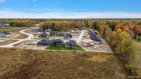 View/Area - 23947 Sawgrass Dr, Macomb, MI 48042 photo 12 of 13