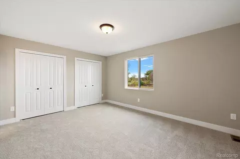 Bedroom - 23947 Sawgrass Dr, Macomb, MI 48042 photo 7 of 8