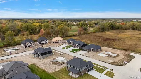 View/Area - 23947 Sawgrass Dr, Macomb, MI 48042 photo 10 of 13