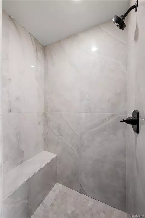 Bath - 23947 Sawgrass Dr, Macomb, MI 48042 photo 15 of 15