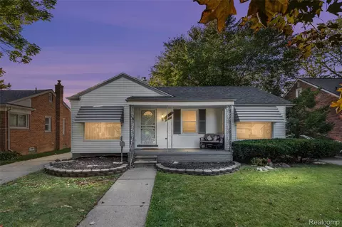 13551 Royal Grand, Redford, MI 48239