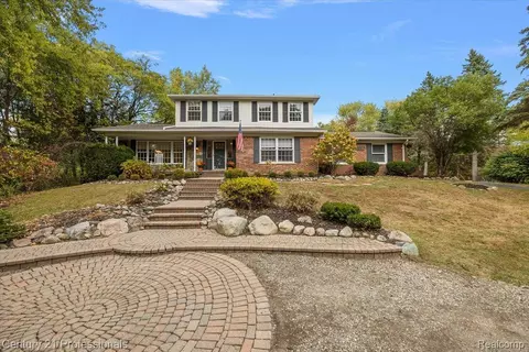 3550 E Clarkston Rd, Oakland, MI 48363
