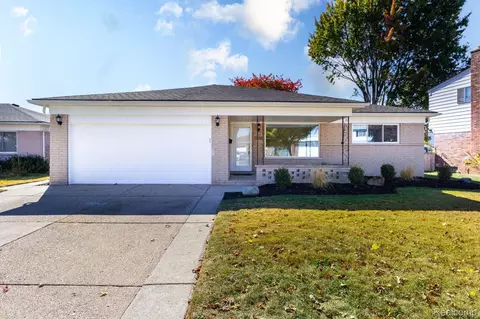 3406 Winterfield Dr, Warren, MI 48092