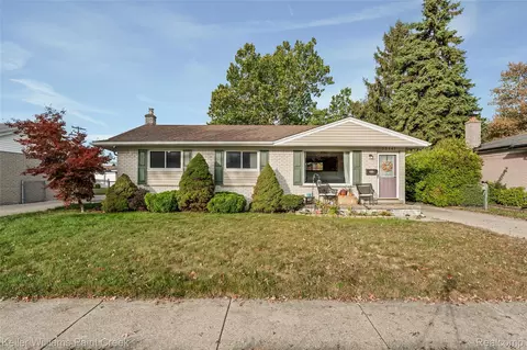 33167 Janet, Fraser, MI 48026